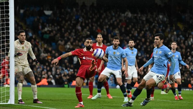 Man City đang chuyển giao thế hệ, nhưng chuyển giao đến bao giờ?