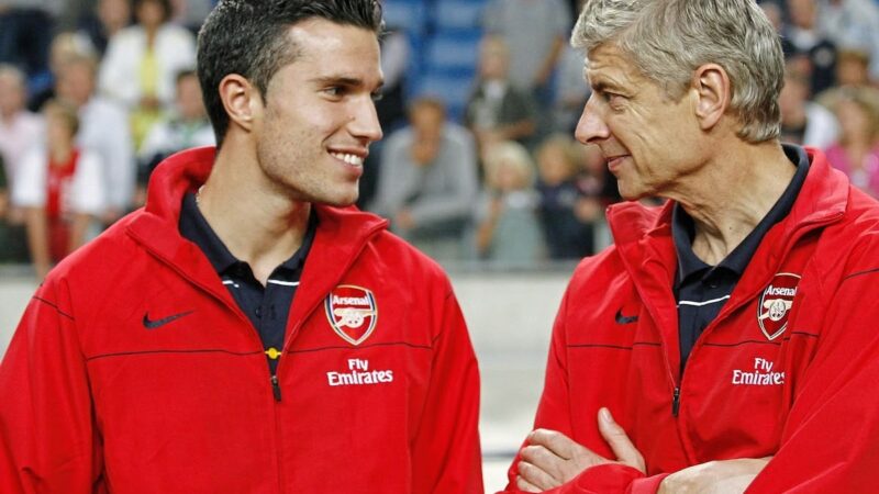 Robin van Persie tiết lộ lời chúc từ Arsene Wenger