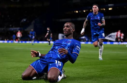 Chelsea sa sút vì thiếu tiền đạo Nicolas Jackson?