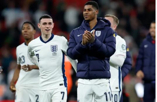 Roy Keane lên tiếng cảnh báo Phil Foden sau trận đấu với Albania