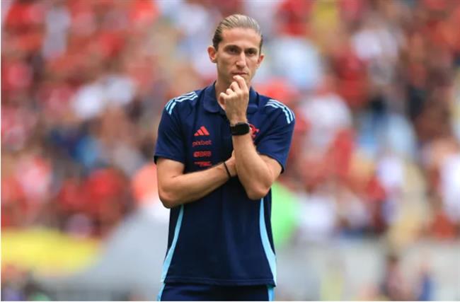 Filipe Luis là ứng viên thay thếDorival Junior ở tuyển Brazil