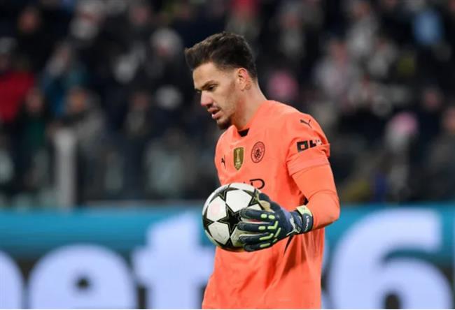 Ederson nhiều khả năng rời khỏi Man City hè này