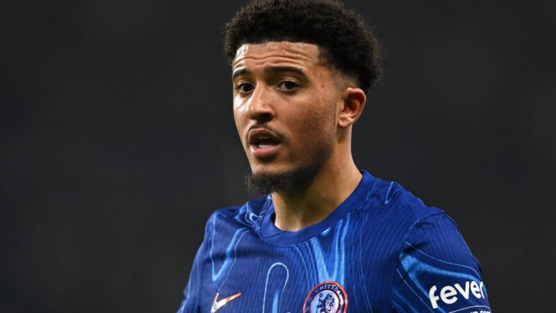 Mùa hè bất ổn đang chờ đón tiền vệ Jadon Sancho