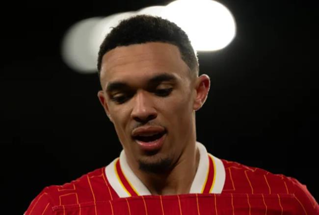 Michael Owen tiết lộ lý do Trent Alexander-Arnold tới Real