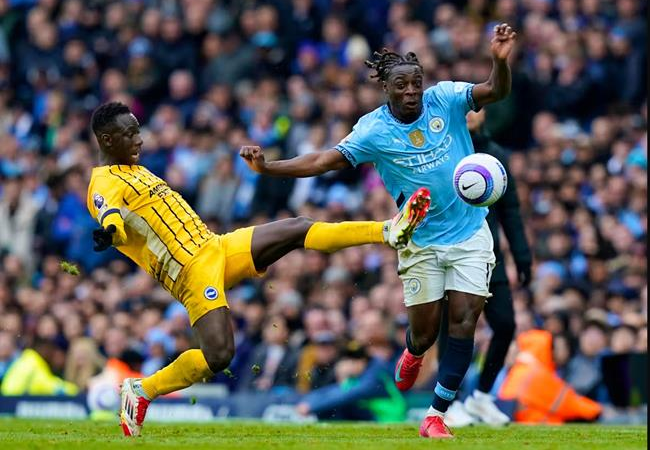 Jeremy Doku dẫn đầu Premier League ở thông số này?