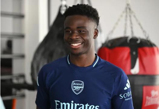 Arsenal chuẩn bị đàm phán với Bukayo Saka về hợp đồng mới