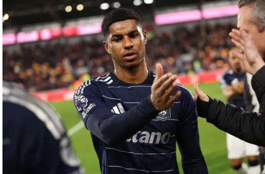 MU bị chỉ trích vì để Marucs Rashford ra đi vào tháng 1
