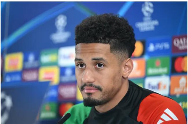 William Saliba chỉ ra trung vệ xuất sắc nhất lịch sử bóng đá