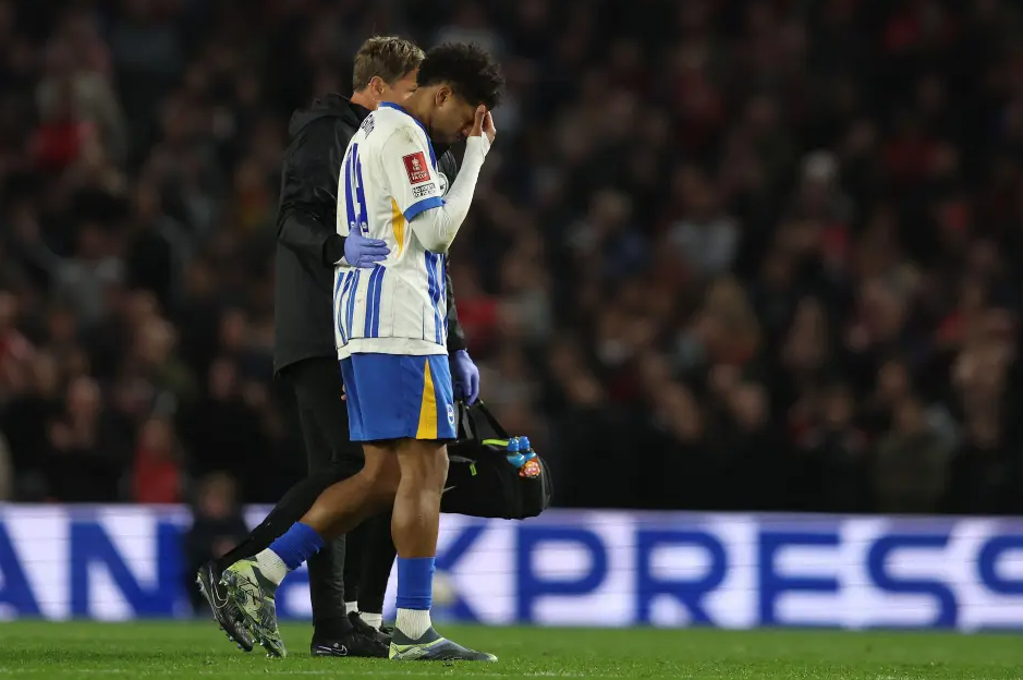 Brighton thiệt đơn thiệt kép sau trận thua Nottingham Forest