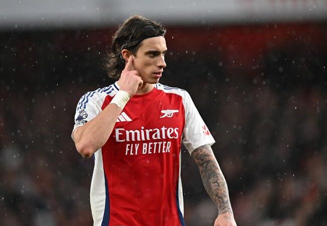 Hé lộ tin nhắn thuyết phục Riccardo Calafiori gia nhập Arsenal