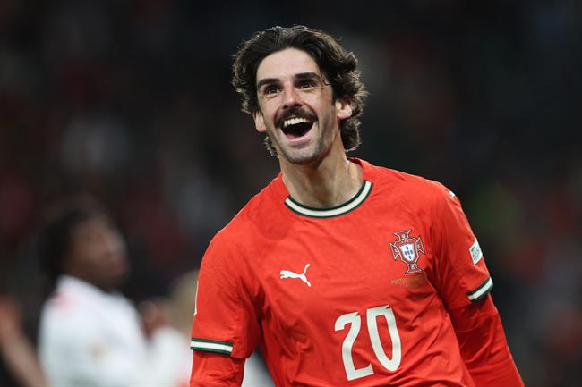Ruben Amorim muốn có Francisco Trincao thay Rashford