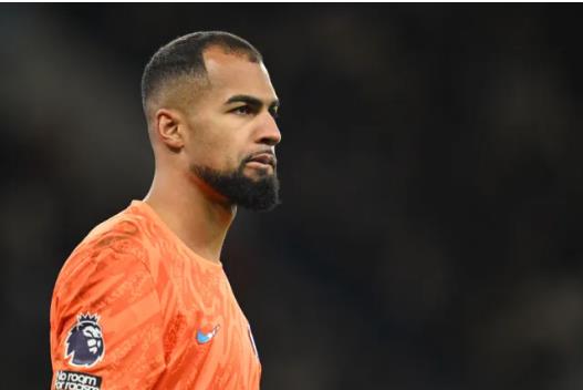 HLV Enzo Maresca chốt thủ môn số một cho Chelsea