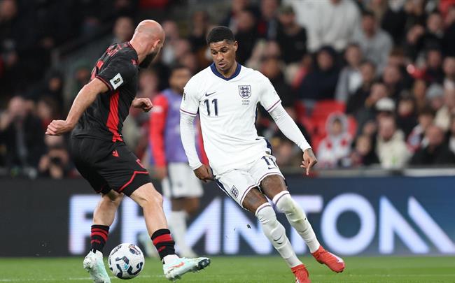 Ryan Giggs chỉ gửi lời khuyên cho Marcus Rashford