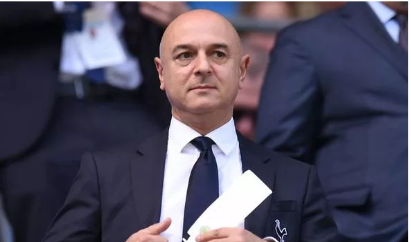 Chủ Tottenham thừa nhận phải thắt lưng buộc bụng