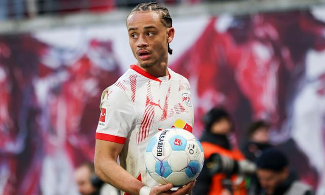 Man United vẫn quan tâm tới Xavi Simons của RB Leipzig
