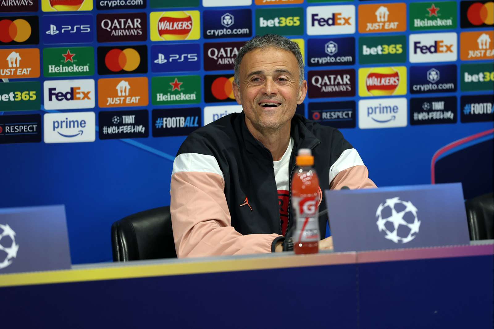 HLV Luis Enrique muốn PSG chơi kiểm soát bóng trước Liverpool