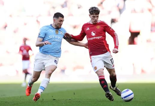 Paul Scholes nhận định bất ngờ về Mainoo và Garnacho