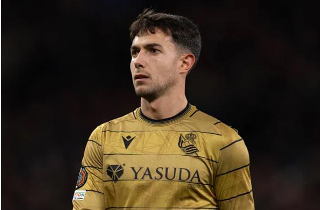 Arsenal nhận câu trả lời vụ tiền vệ Martin Zubimendi