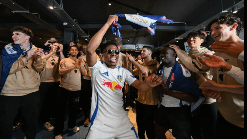 Leeds United tạo ra điều hiếm thấy tại giải hạng Nhất Anh