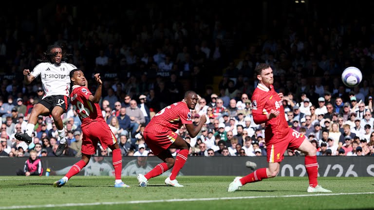 HLV Arne Slot chỉ ra hạn chế của Liverpool sau trận thua Fulham