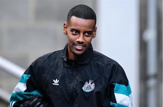 Alexander Isak được khuyên gia nhập Chelsea ở Hè 2025
