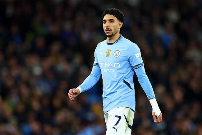 Omar Marmoush lên tiếng cảnh báo MU trước derby Manchester
