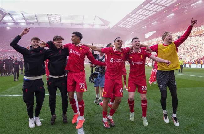 Liverpool đã vượt MU, trở thành CLB thành công nhất