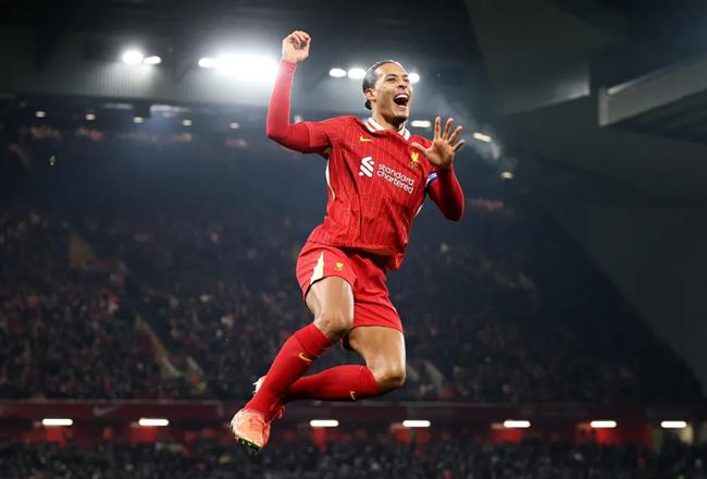 Virgil van Dijk mang tin vui đến cho NHM Liverpool