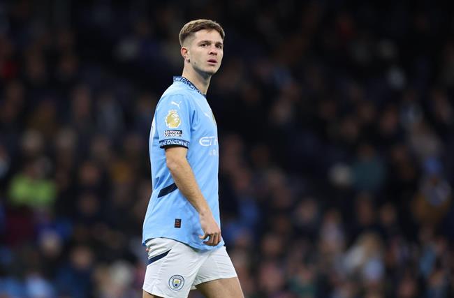 Man United cân nhắc chiêu mộ James McAtee của Man City
