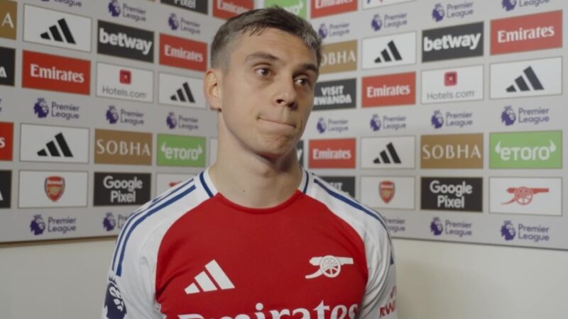 Leandro Trossard muốn Arsenal hướng tới trận đấu với PSG
