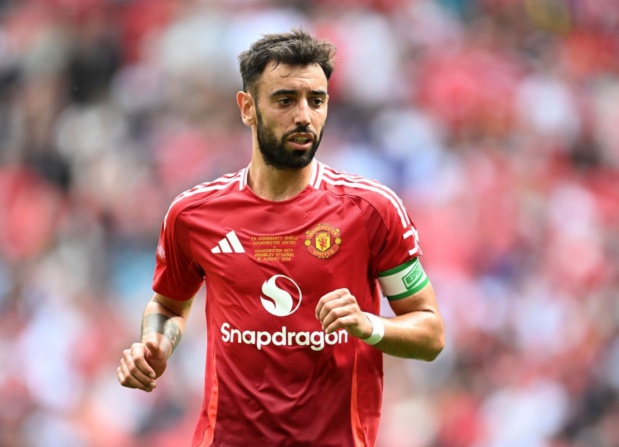 Bruno Fernandes dự bị lần đầu tiên sau 3 năm tại Premier League