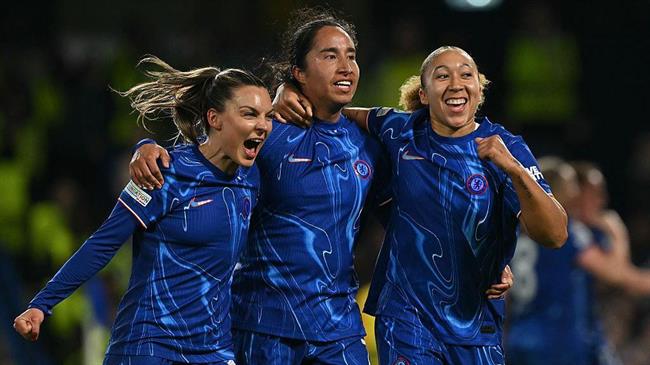 Chelsea lãi 130 triệu bảng nhờ bán đội nữ cho chính mình
