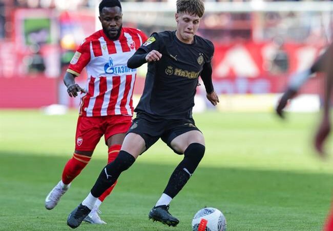 MU theo sát Jude Bellingham của Serbia là Ognjen Ugresic
