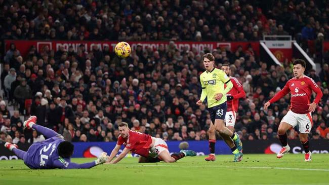 MU tăng tốc vụ Tyler Dibling nếu vô địch Europa League