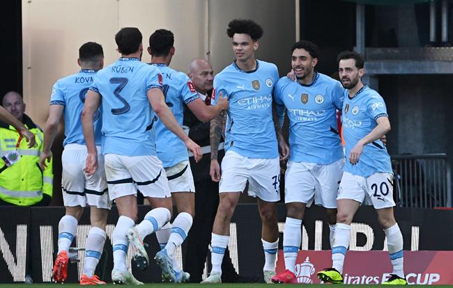 Vô địch FA Cup không đủ để giúp Man City lấy lại vị thế