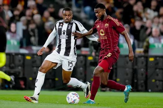Arsenal theo đuổi Evan Ndicka của Roma ở Hè 2025