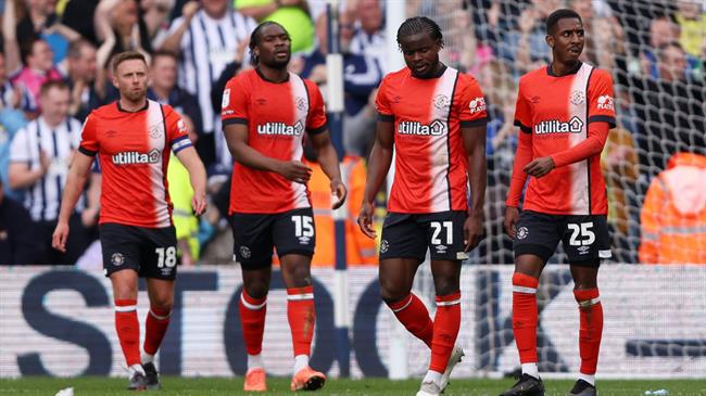 Câu lạc bộ Luton Town xuống hạng 2 mùa liên tiếp