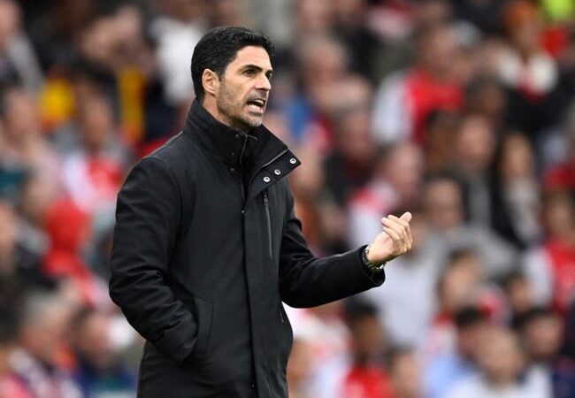 CĐV Arsenal chỉ trích Mikel Arteta sau trận thua Bournemouth