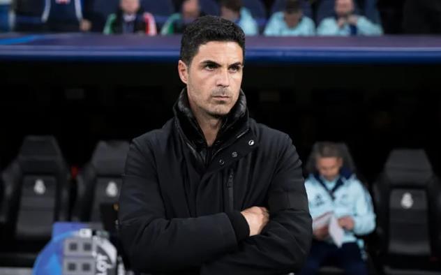 Mikel Arteta thừa nhận không dễ để Arsenal mua tiền đạo