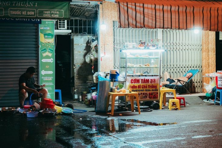 EE88 – Đi ăn Hàng Quán Gặp Quán ăn Bẩn, Nhắm Mắt ăn Bằng Niềm Tin | Hdmilfclips.com